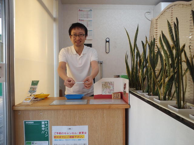 施術後のアドバイス、次回予約のご提案、お会計